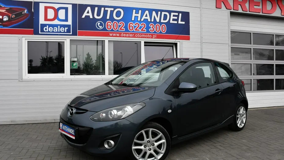 MAZDA 2 -