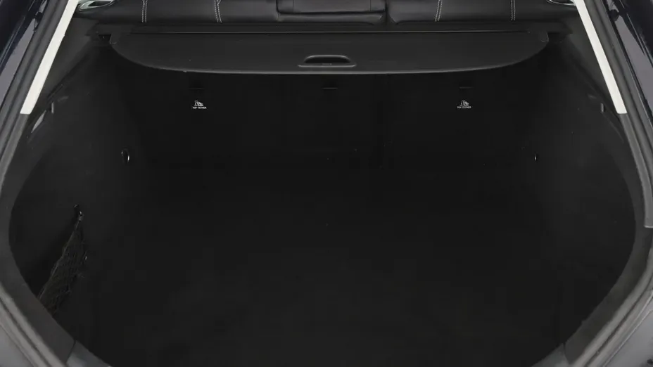 MERCEDES-BENZ CLA -