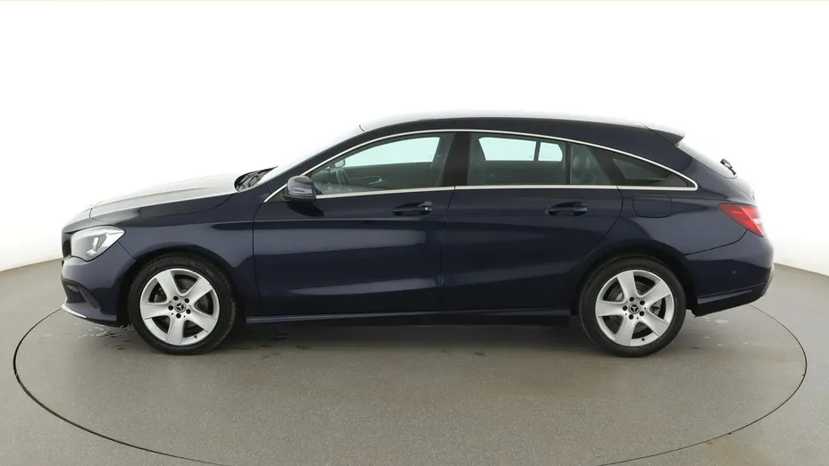 MERCEDES-BENZ CLA -