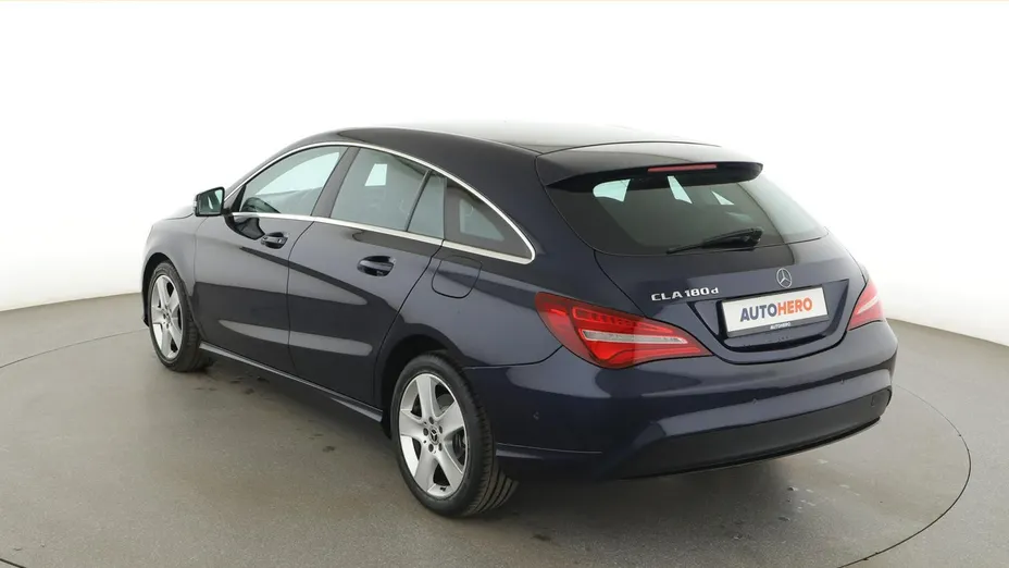 MERCEDES-BENZ CLA -