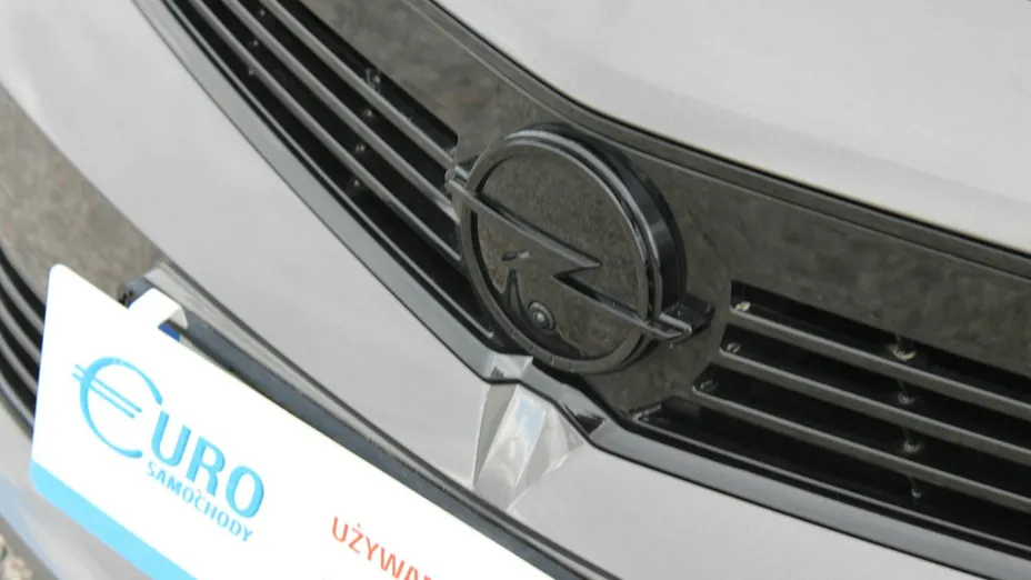 OPEL Astra -