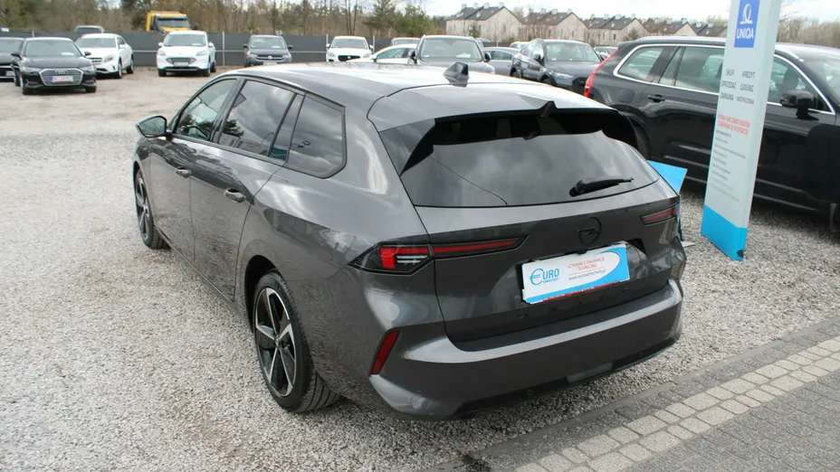 OPEL Astra -