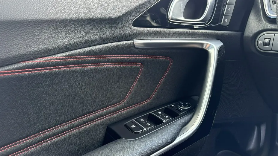KIA ProCeed -