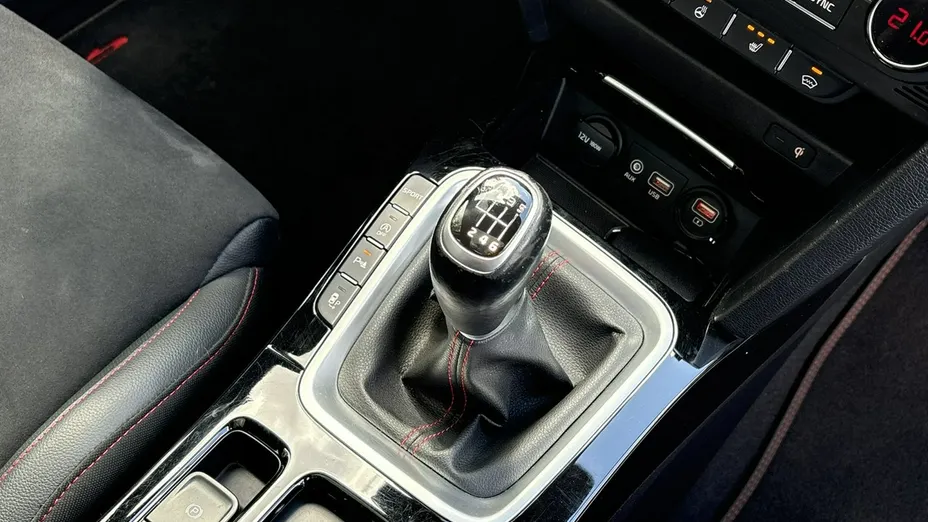KIA ProCeed -