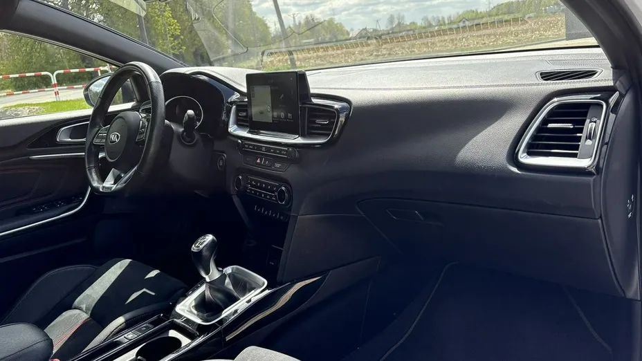 KIA ProCeed -