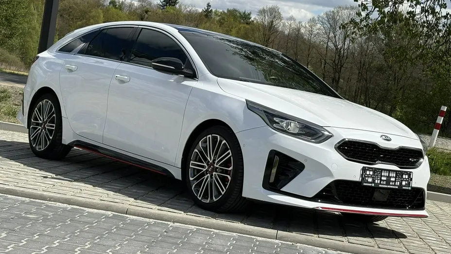 KIA ProCeed -
