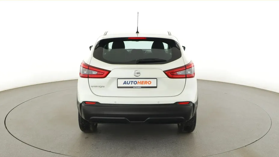 NISSAN Qashqai -