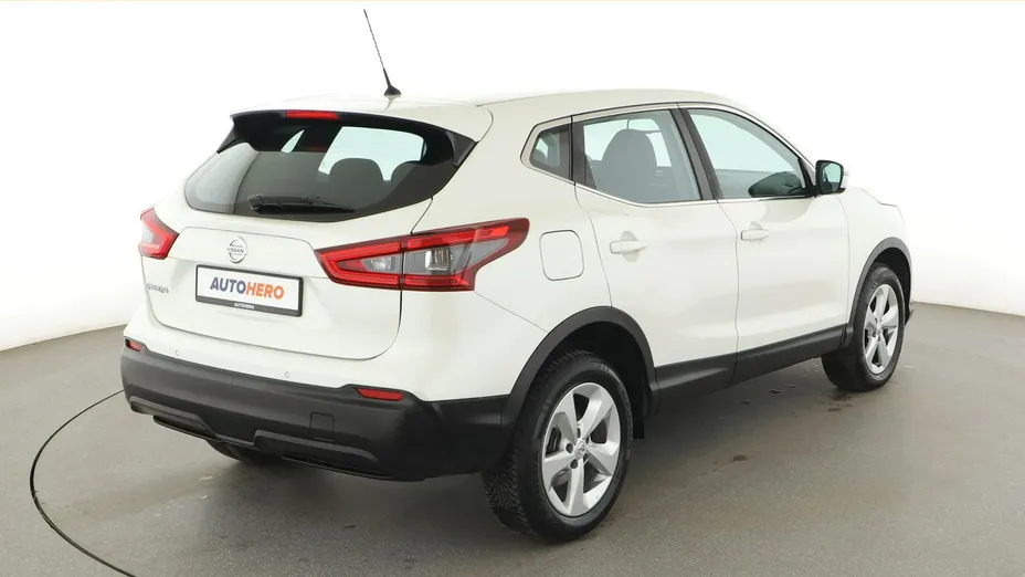 NISSAN Qashqai -