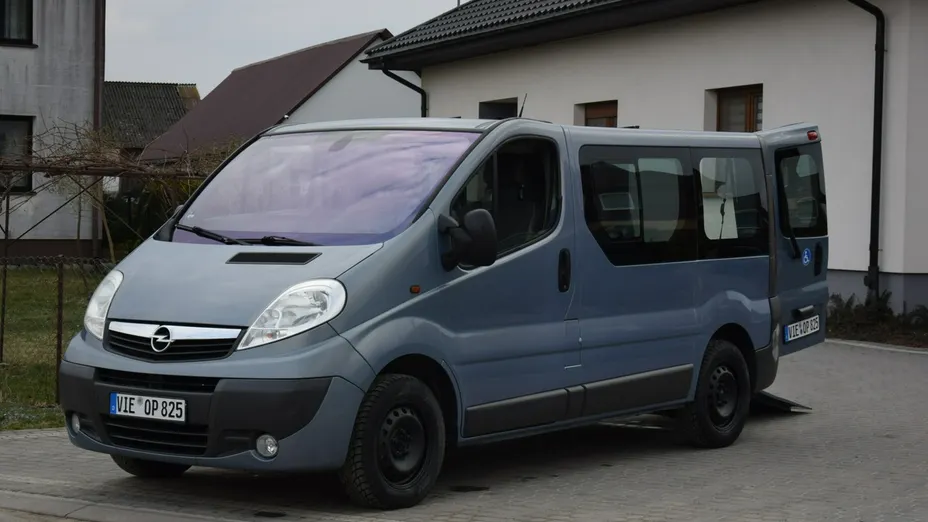 OPEL Vivaro -