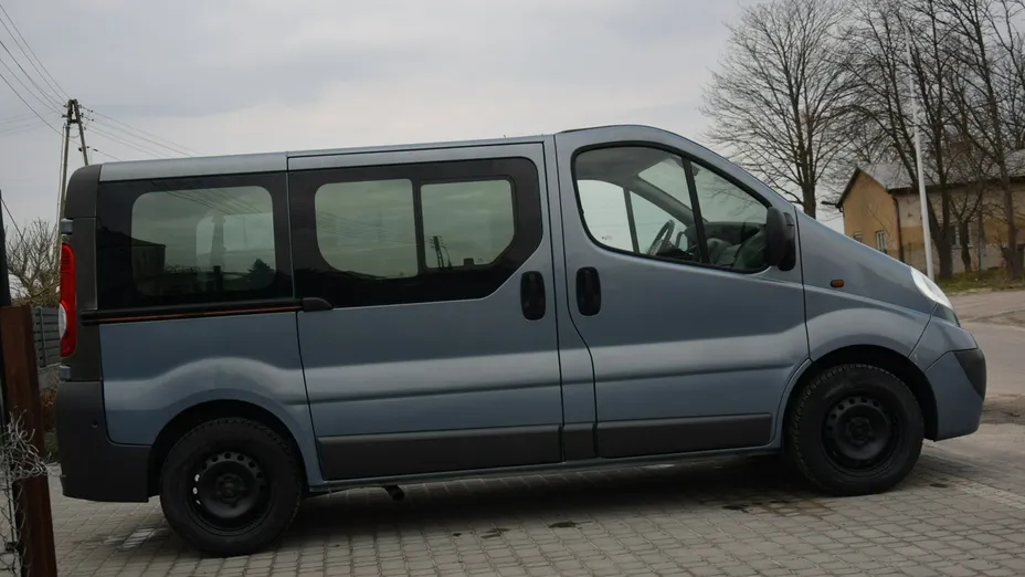 OPEL Vivaro -