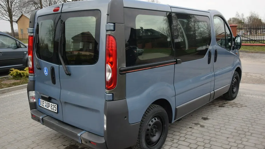 OPEL Vivaro -