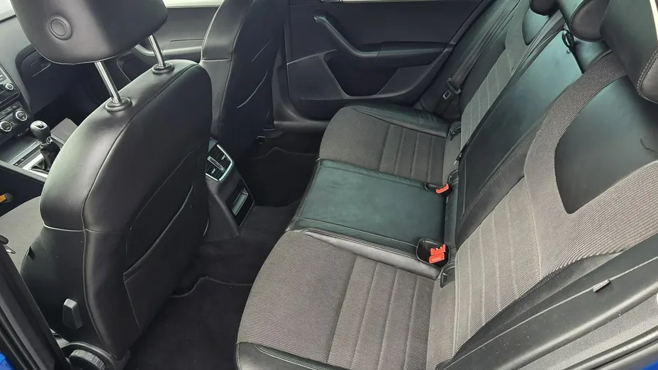SKODA Octavia -
