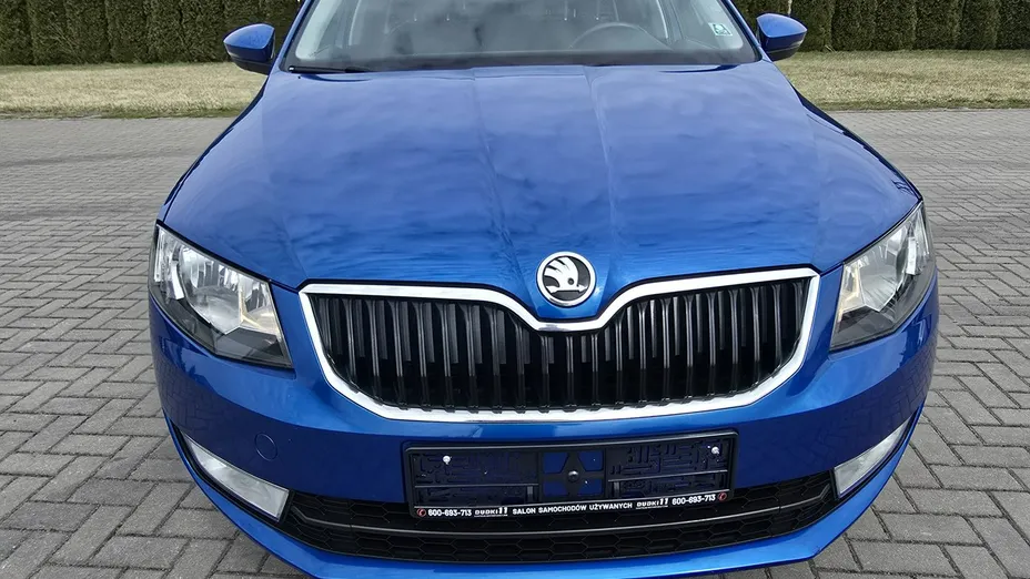 SKODA Octavia -