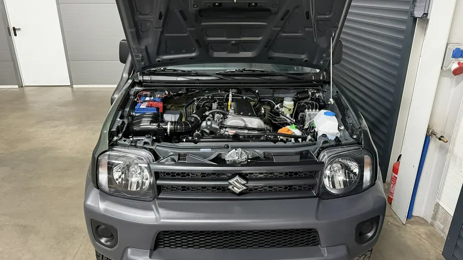 SUZUKI Jimny -