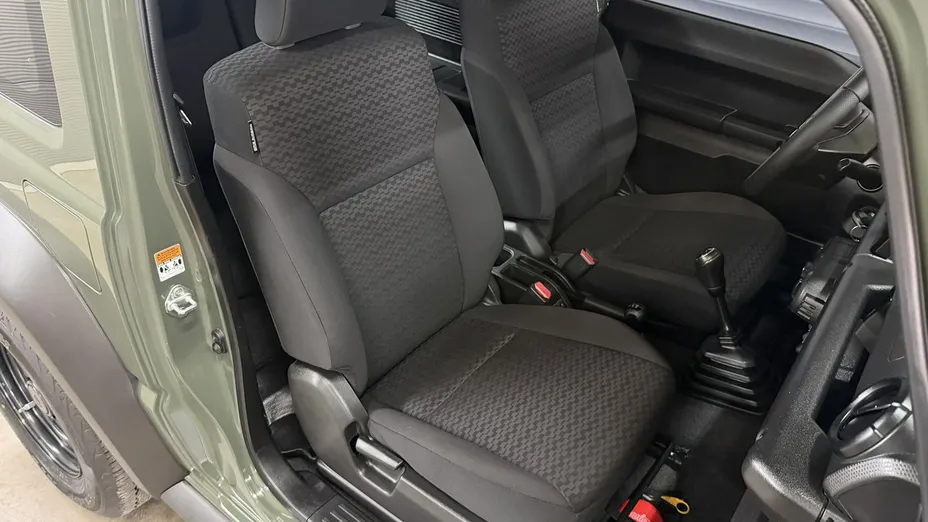 SUZUKI Jimny -