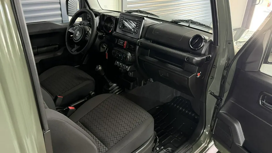 SUZUKI Jimny -