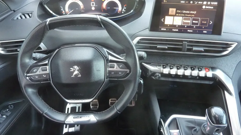 PEUGEOT 3008 -