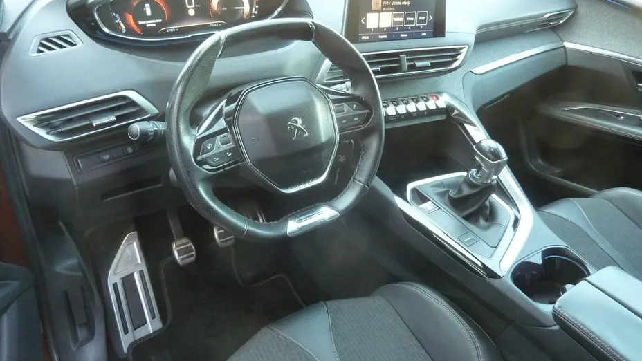 PEUGEOT 3008 -