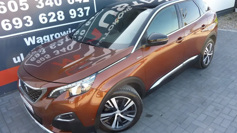 PEUGEOT 3008 -