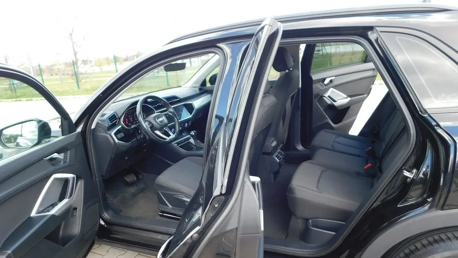 AUDI Q3 -