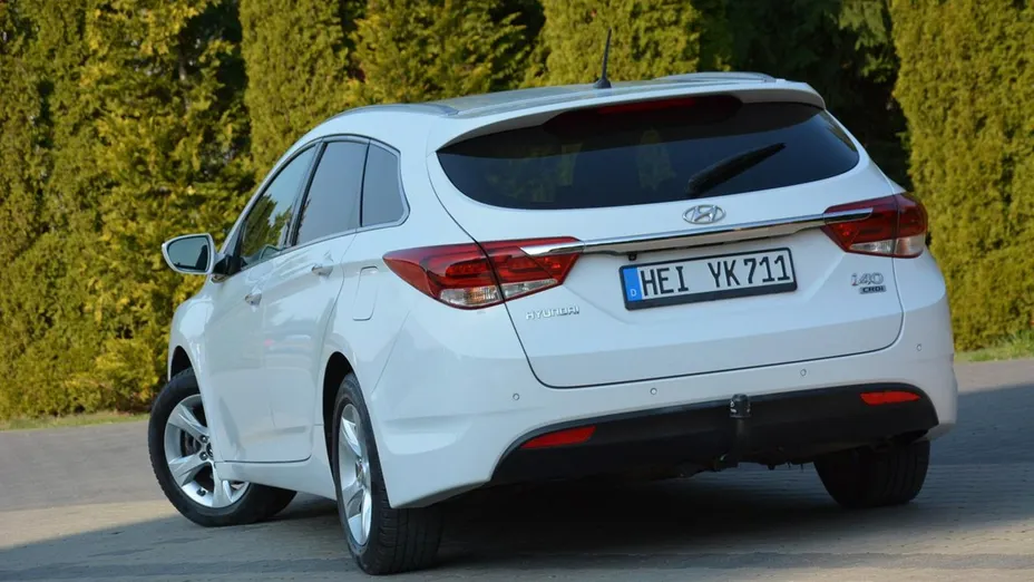 HYUNDAI i40 -