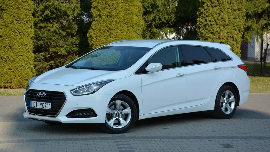 HYUNDAI i40 -