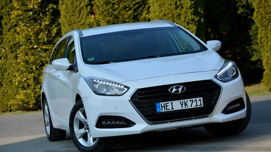 HYUNDAI i40 -