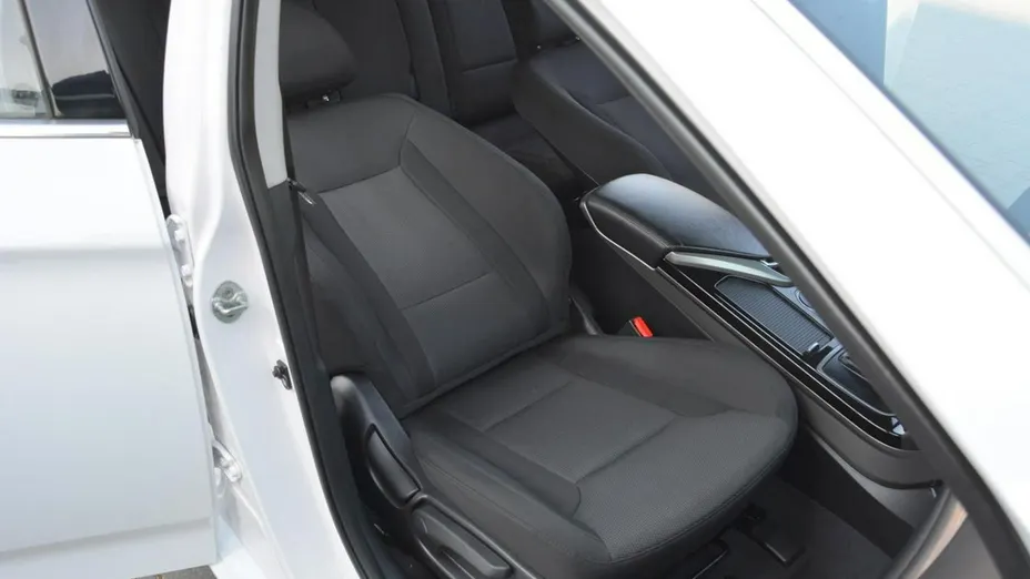 HYUNDAI i40 -