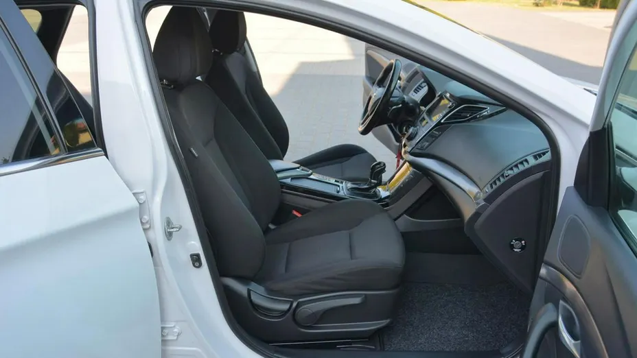 HYUNDAI i40 -