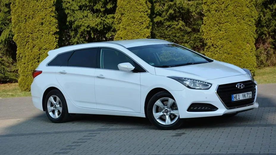 HYUNDAI i40 -