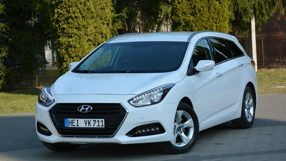 HYUNDAI i40 -