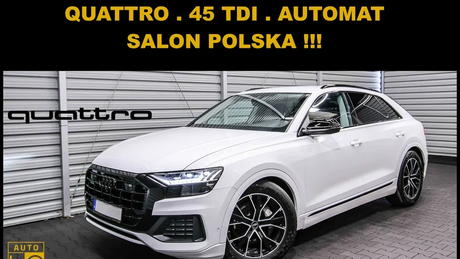 AUDI Q8 -