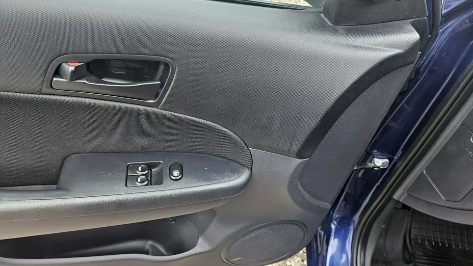 HYUNDAI i30 -