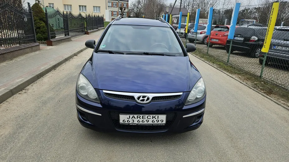 HYUNDAI i30 -