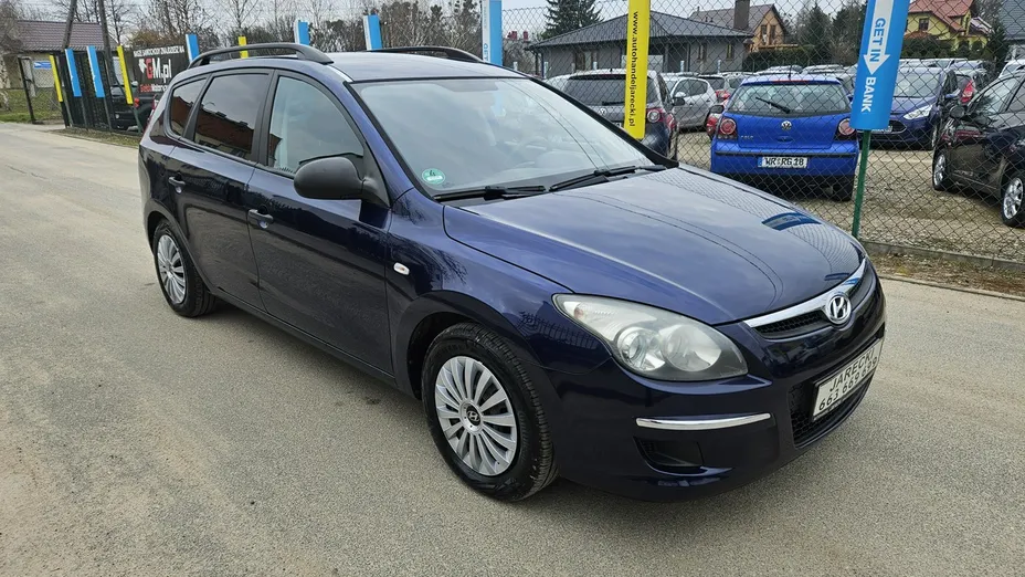 HYUNDAI i30 -