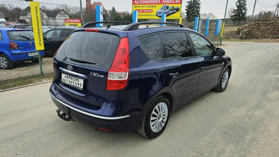 HYUNDAI i30 -