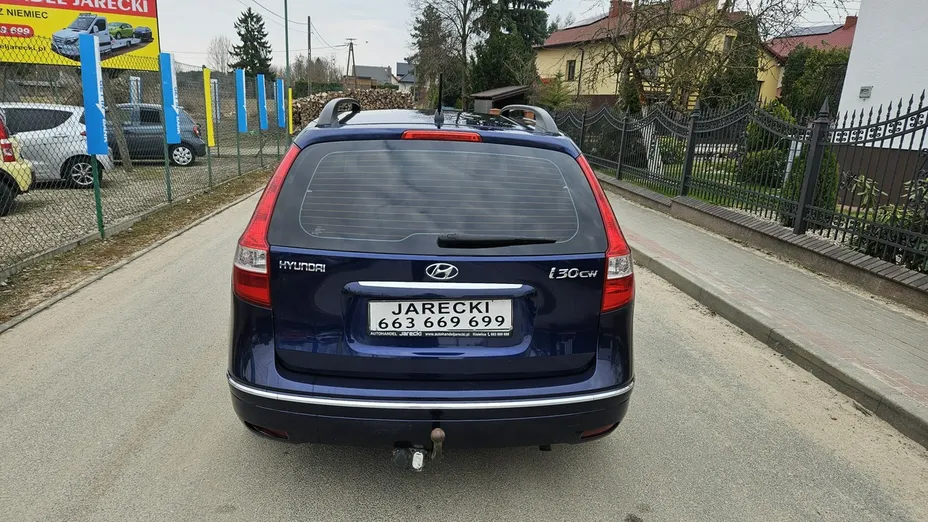HYUNDAI i30 -
