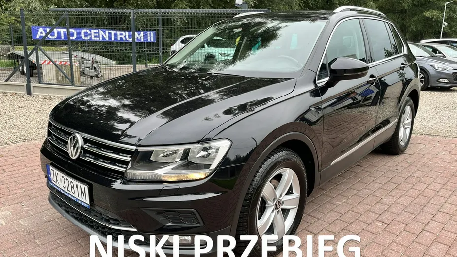 VOLKSWAGEN Tiguan -