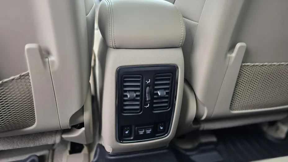 JEEP Grand Cherokee -