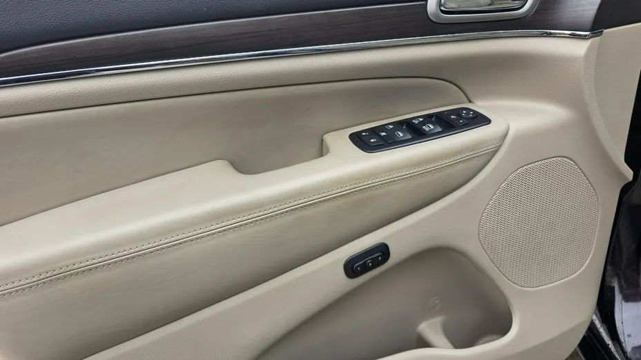 JEEP Grand Cherokee -