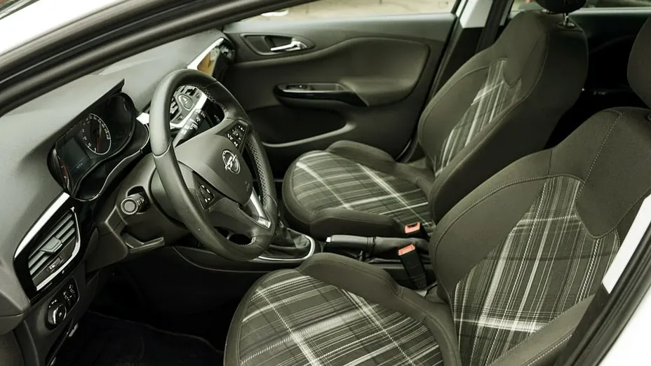OPEL Corsa -