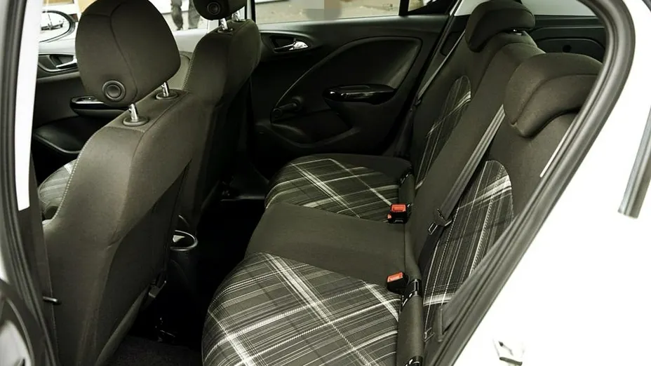 OPEL Corsa -