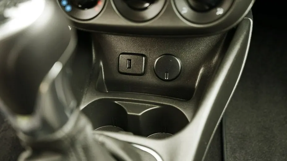 OPEL Corsa -