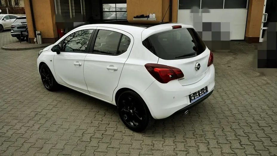 OPEL Corsa -