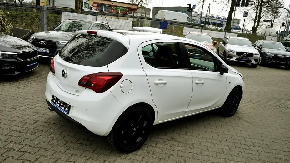 OPEL Corsa -