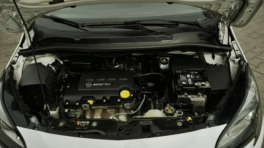 OPEL Corsa -