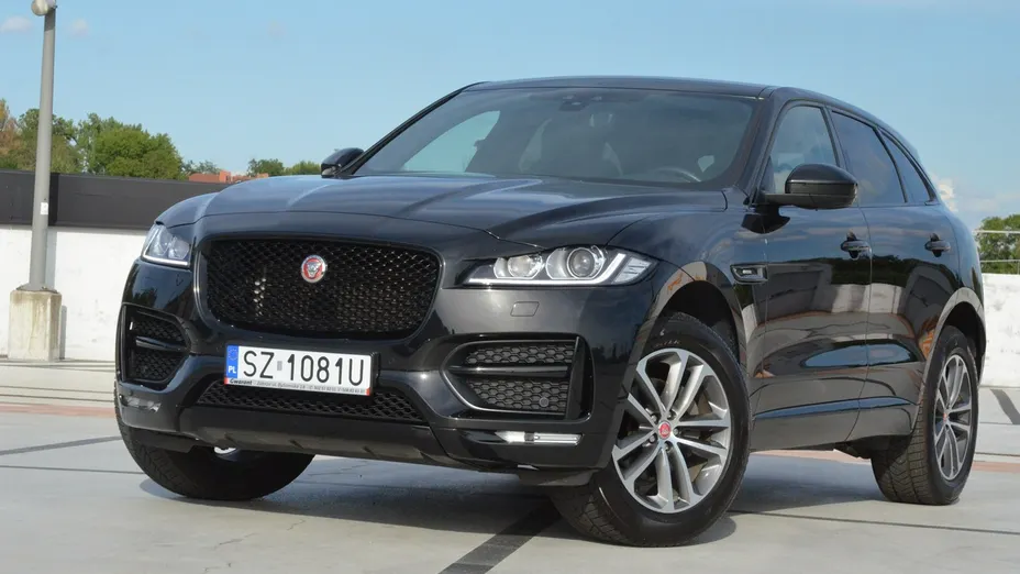 JAGUAR F-Pace -