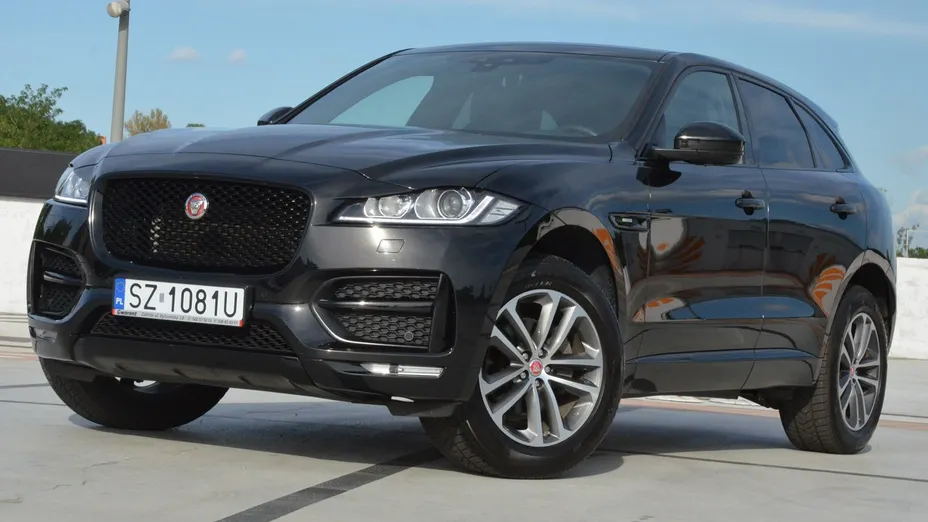 JAGUAR F-Pace -