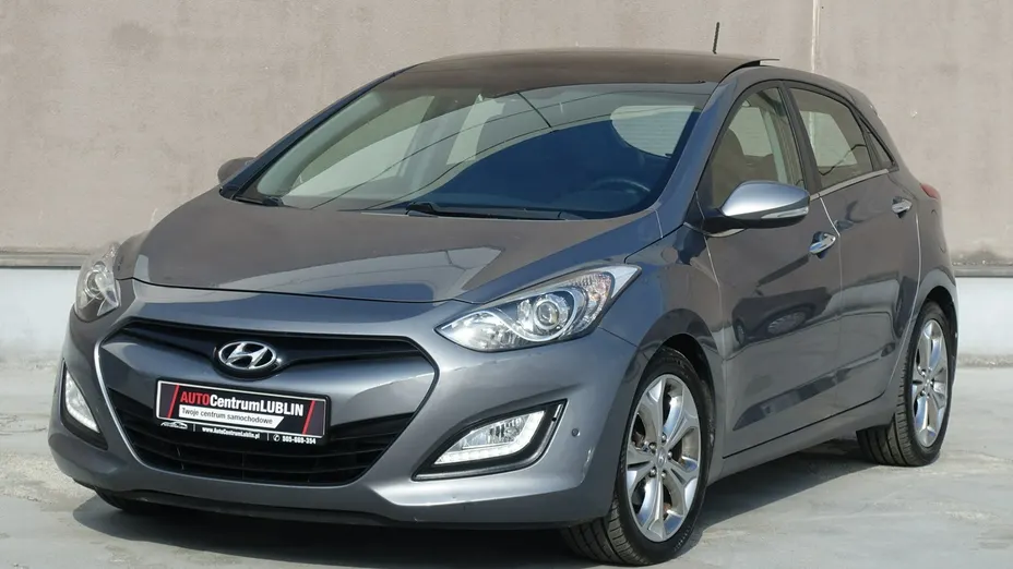 HYUNDAI i30 -