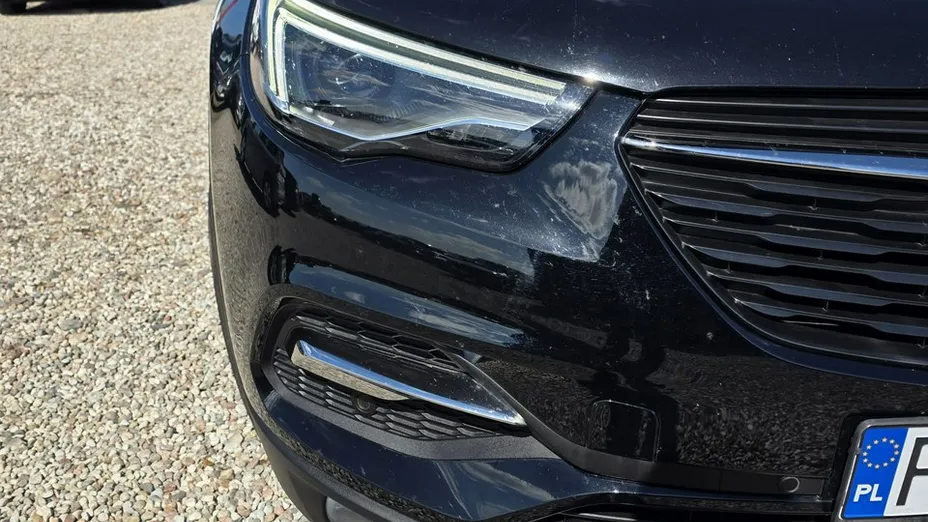 OPEL Grandland X -